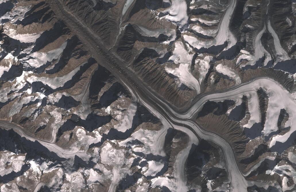 Aerial view of Bara Shigri Glacier