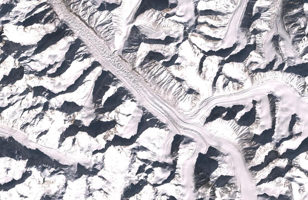 Aerial view of Bara Shigri Glacier