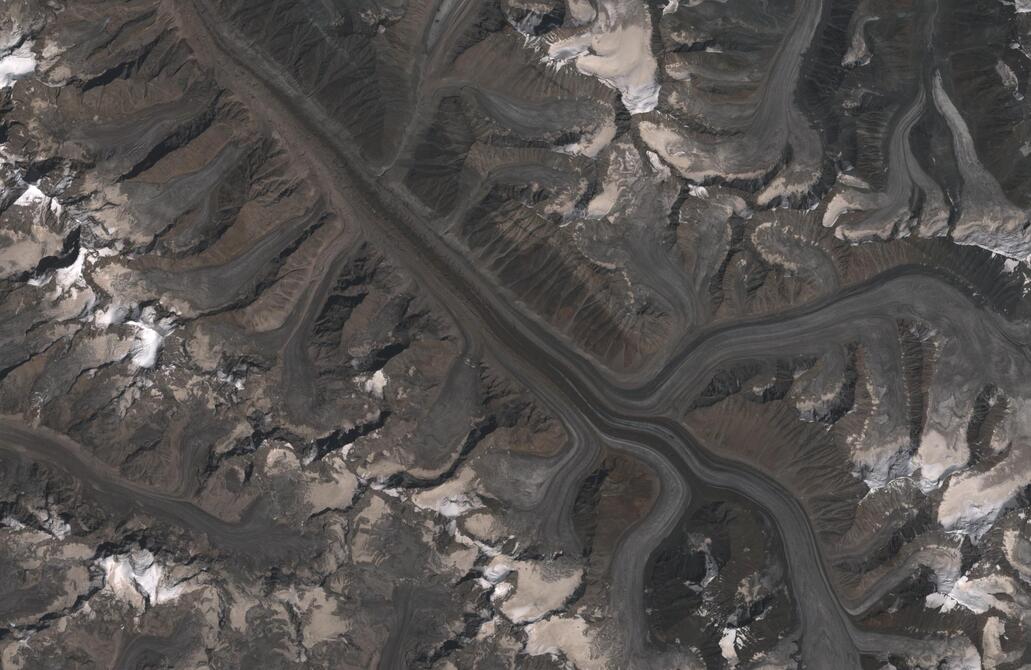 Aerial view of Bara Shigri Glacier