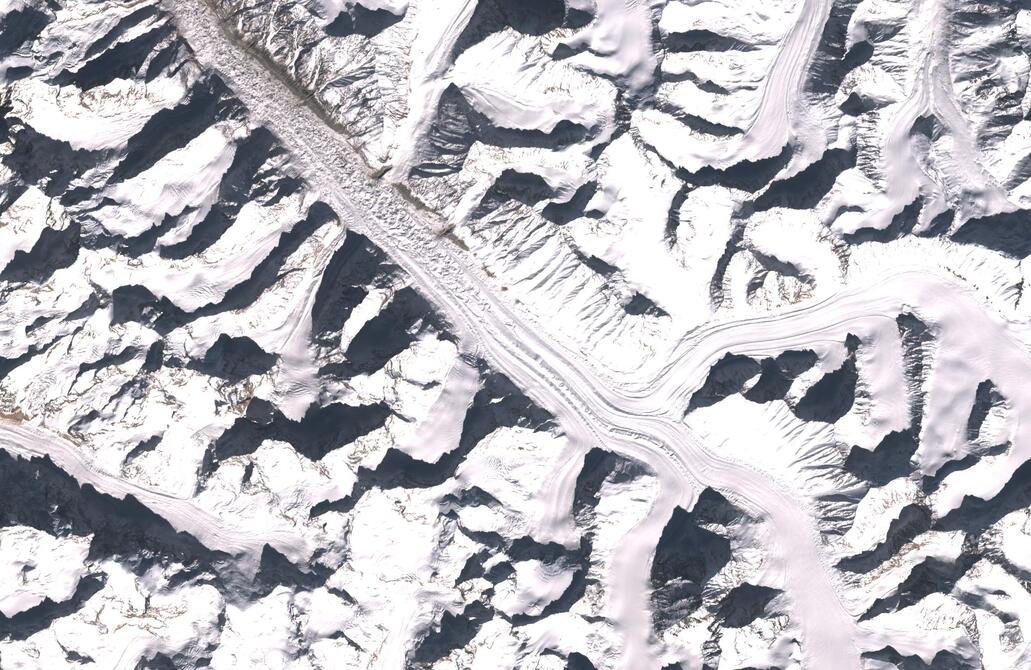 Aerial view of Bara Shigri Glacier