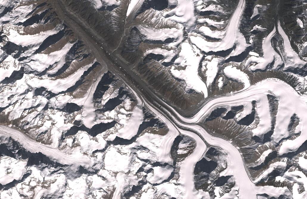 Aerial view of Bara Shigri Glacier