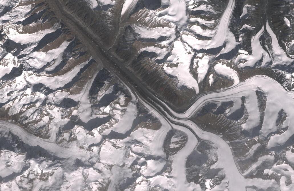 Aerial view of Bara Shigri Glacier