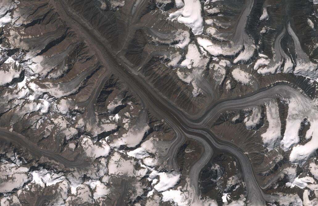 Aerial view of Bara Shigri Glacier