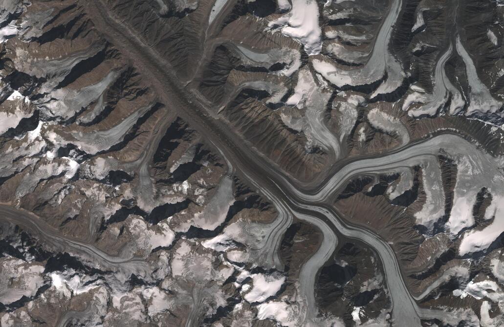 Aerial view of Bara Shigri Glacier