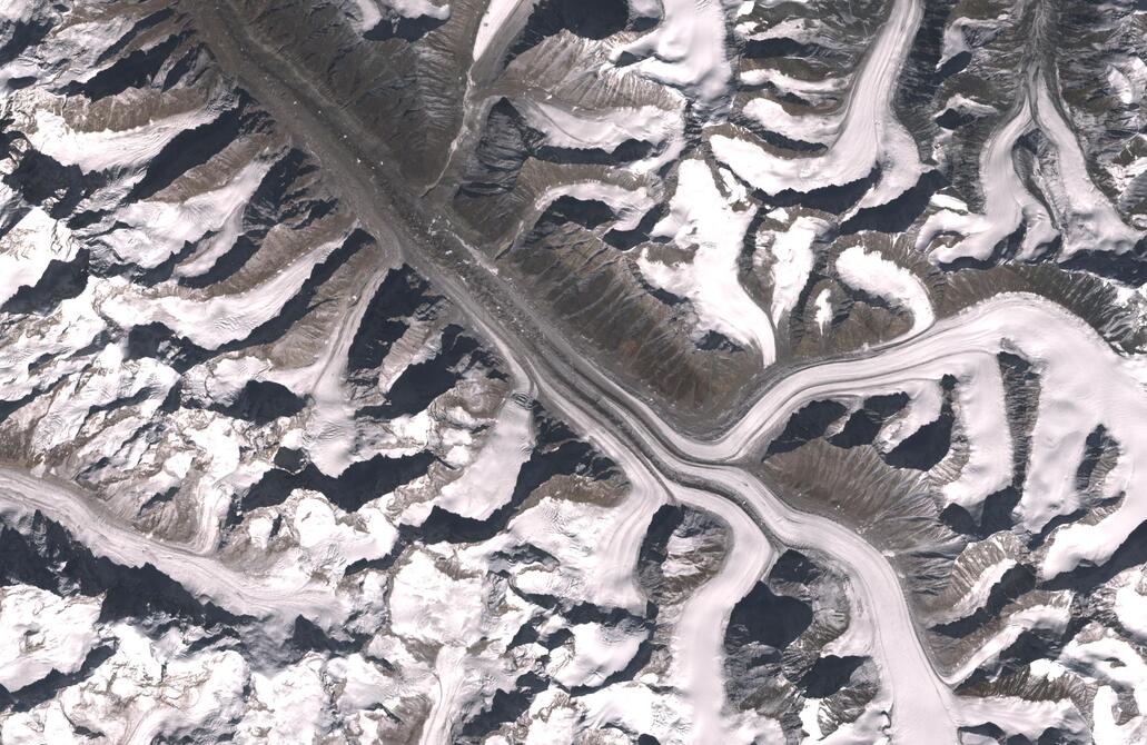 Aerial view of Bara Shigri Glacier