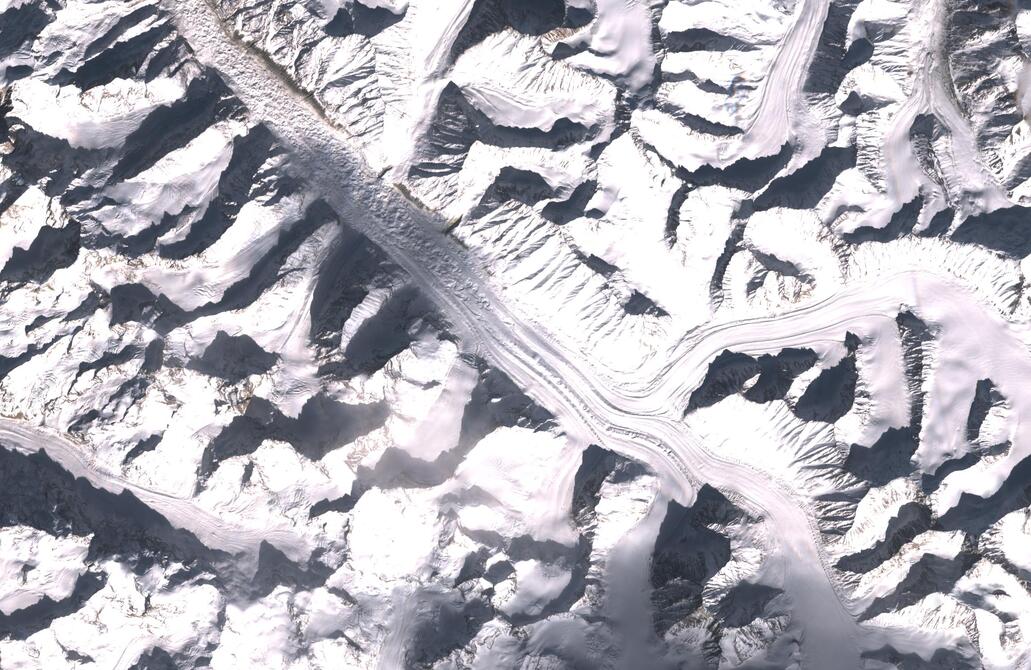 Aerial view of Bara Shigri Glacier