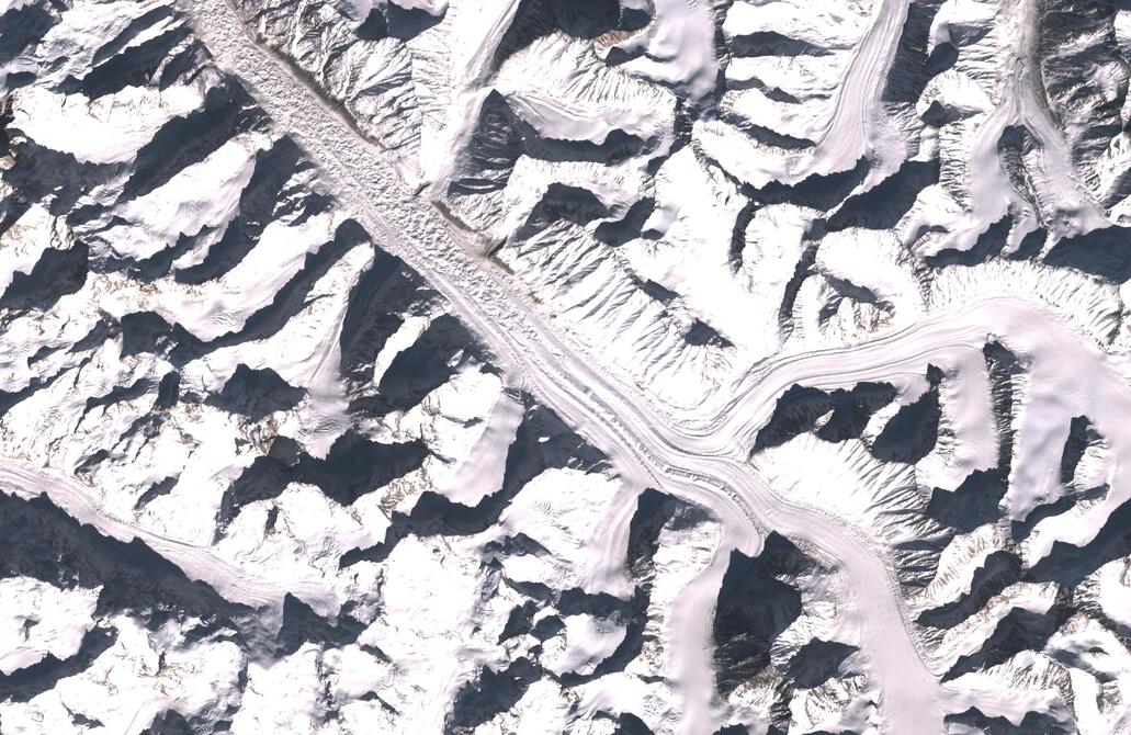 Aerial view of Bara Shigri Glacier