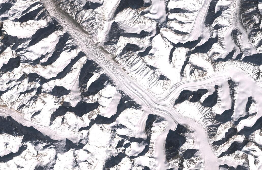 Aerial view of Bara Shigri Glacier