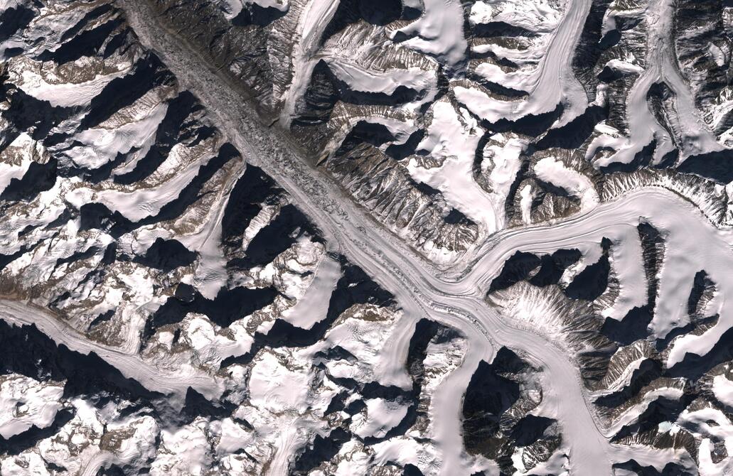 Aerial view of Bara Shigri Glacier