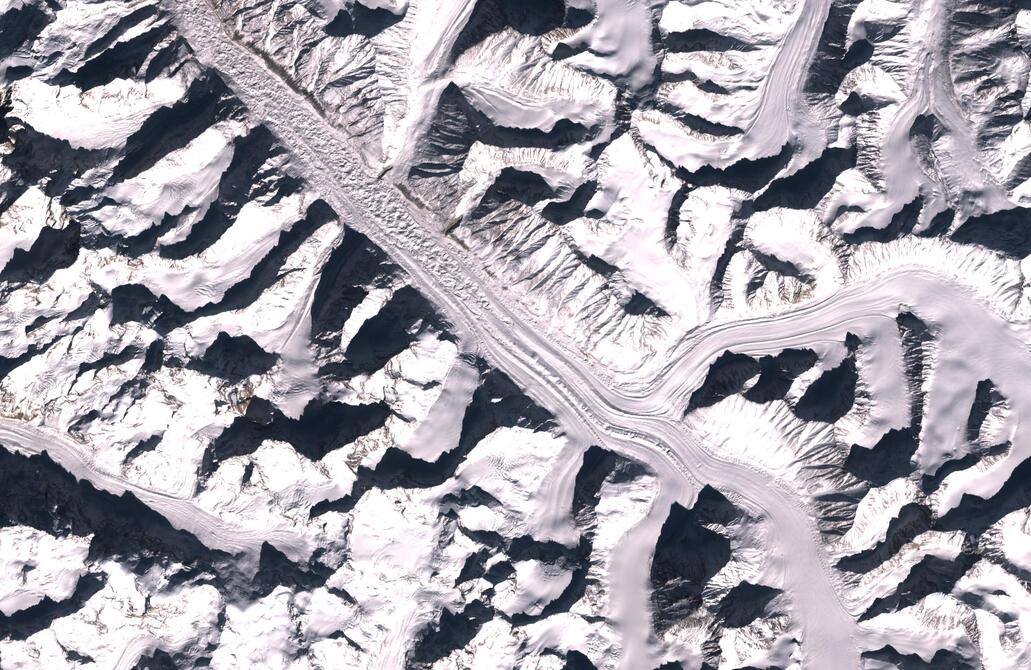 Aerial view of Bara Shigri Glacier