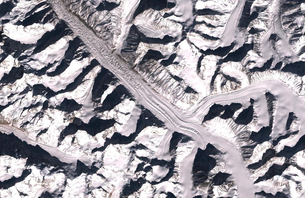 Aerial view of Bara Shigri Glacier