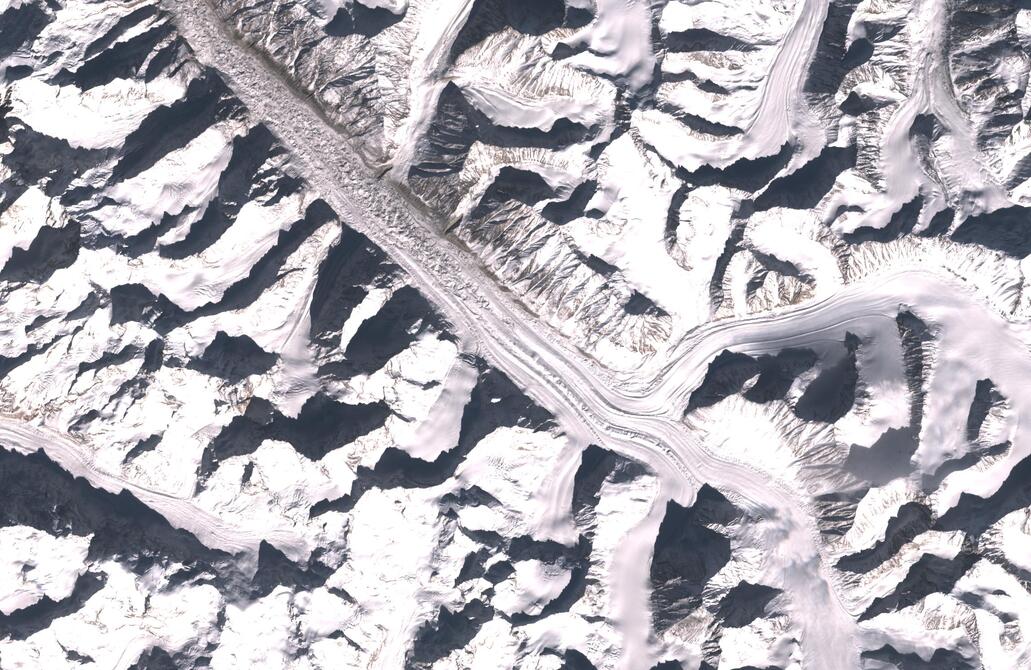 Aerial view of Bara Shigri Glacier