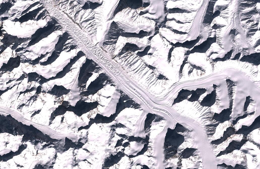 Aerial view of Bara Shigri Glacier