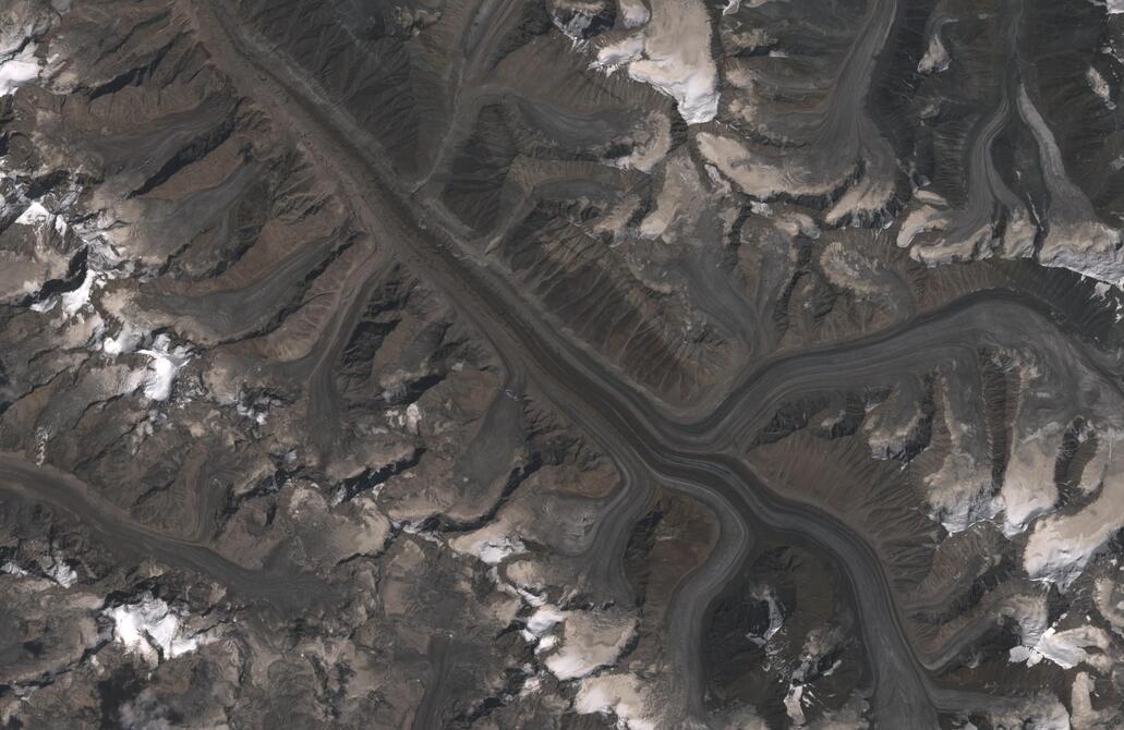 Aerial view of Bara Shigri Glacier