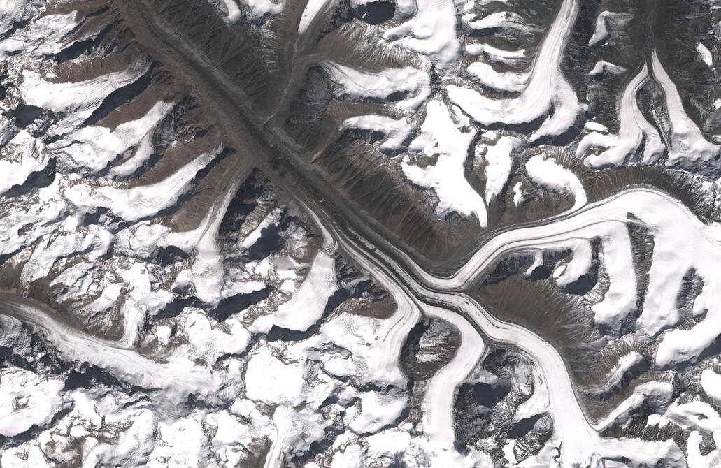 Aerial view of Bara Shigri Glacier