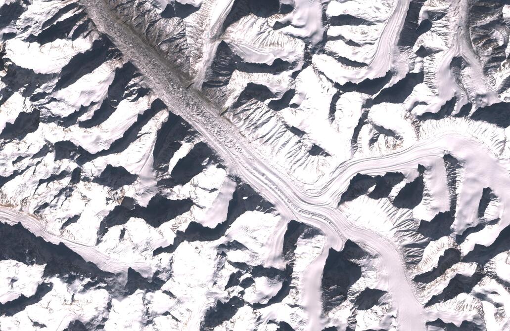 Aerial view of Bara Shigri Glacier