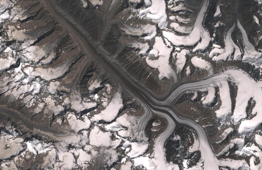 Aerial view of Bara Shigri Glacier