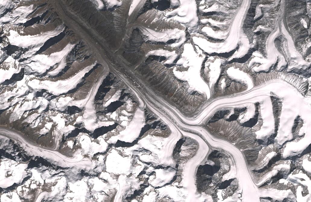 Aerial view of Bara Shigri Glacier