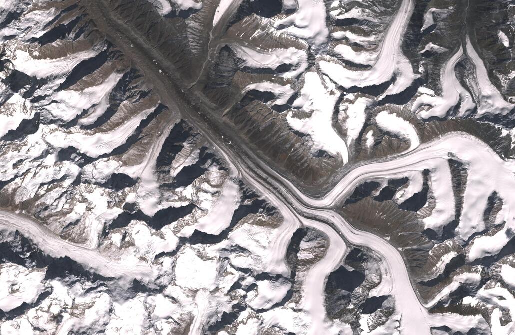 Aerial view of Bara Shigri Glacier