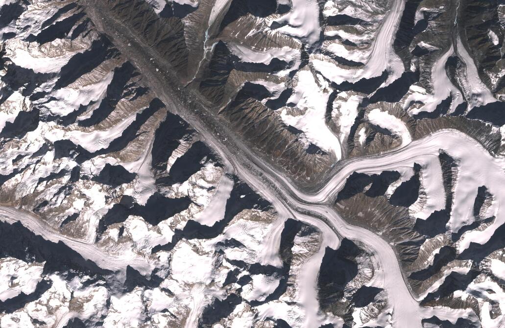 Aerial view of Bara Shigri Glacier