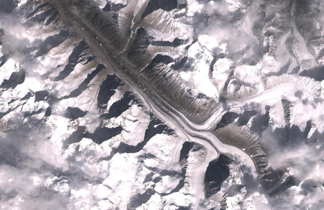 Aerial view of Bara Shigri Glacier