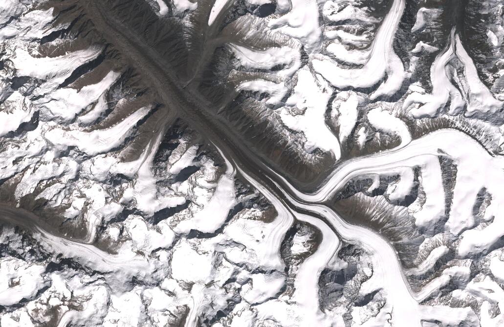 Aerial view of Bara Shigri Glacier
