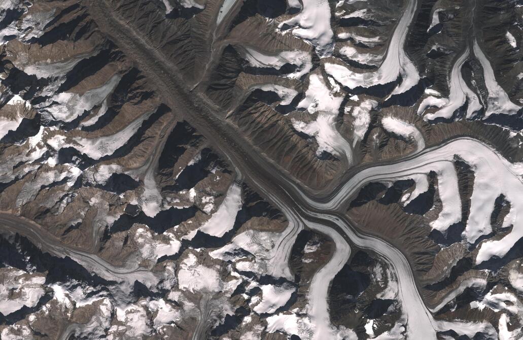 Aerial view of Bara Shigri Glacier