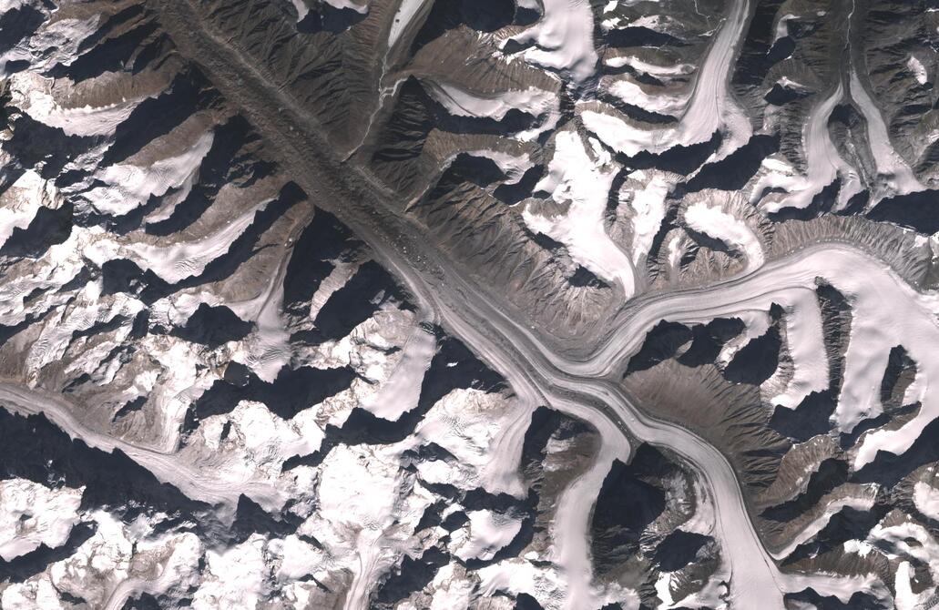 Aerial view of Bara Shigri Glacier