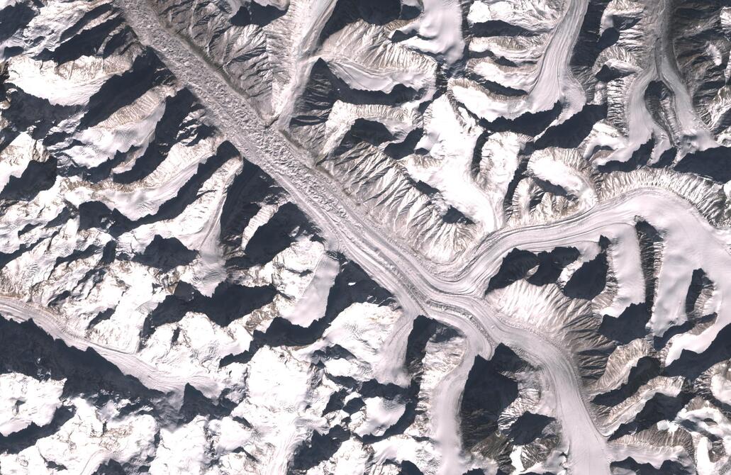Aerial view of Bara Shigri Glacier