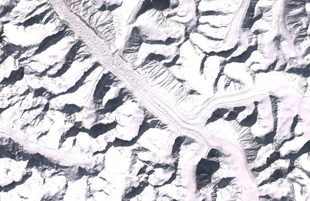Aerial view of Bara Shigri Glacier