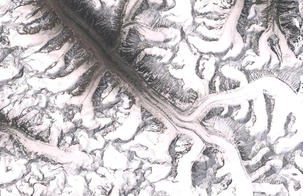 Aerial view of Bara Shigri Glacier