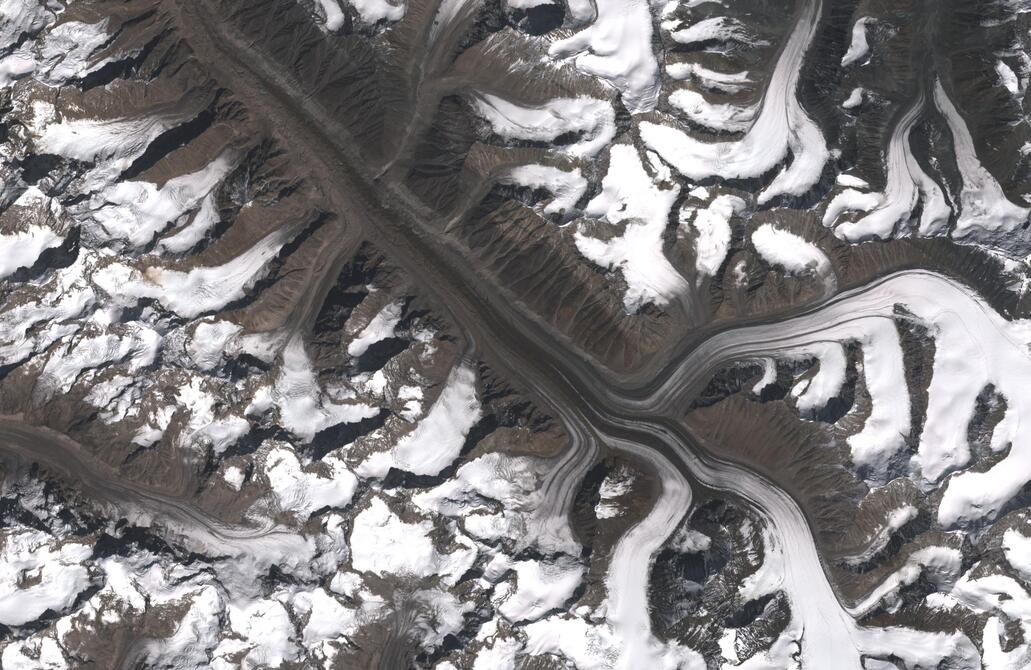Aerial view of Bara Shigri Glacier