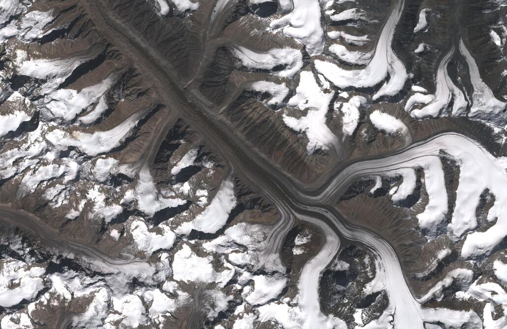 Aerial view of Bara Shigri Glacier