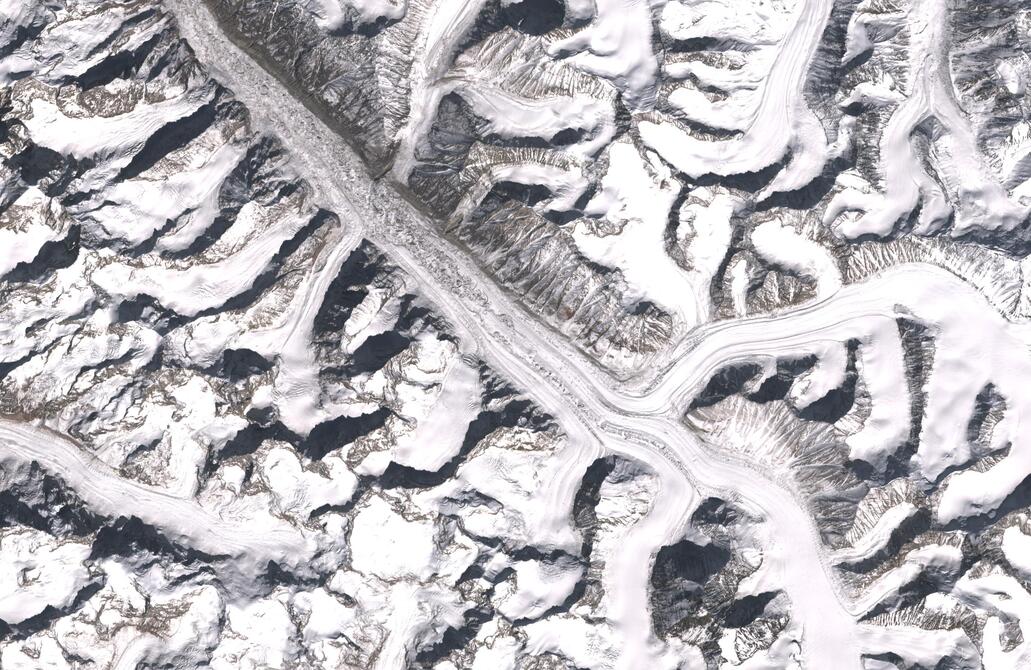 Aerial view of Bara Shigri Glacier