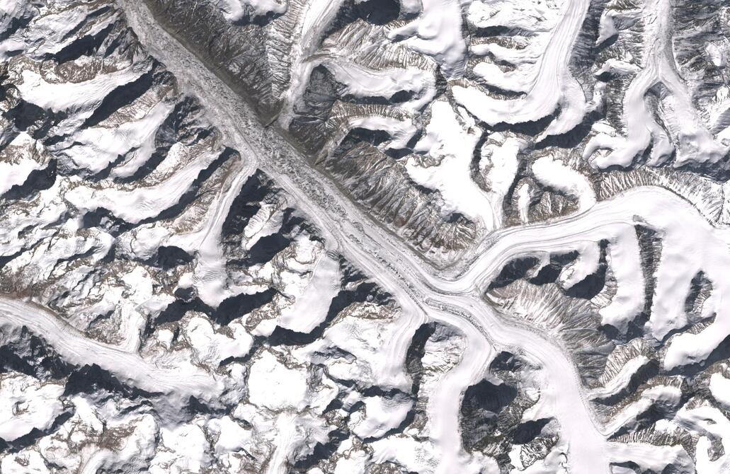 Aerial view of Bara Shigri Glacier