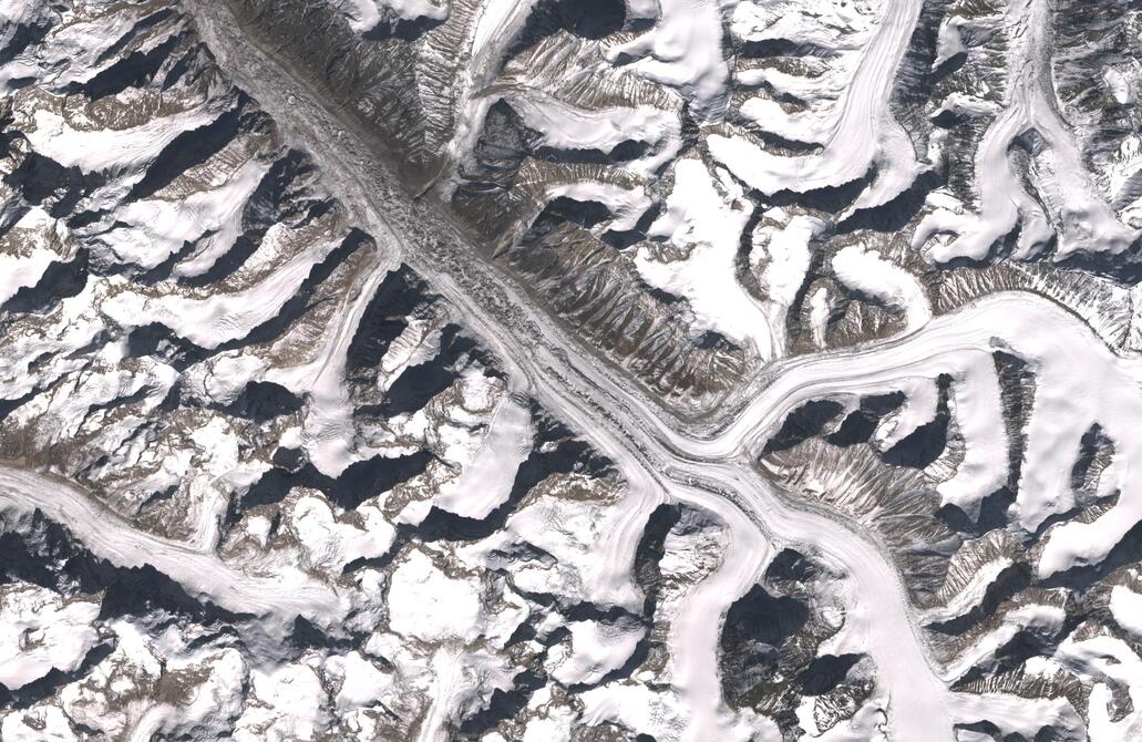Aerial view of Bara Shigri Glacier
