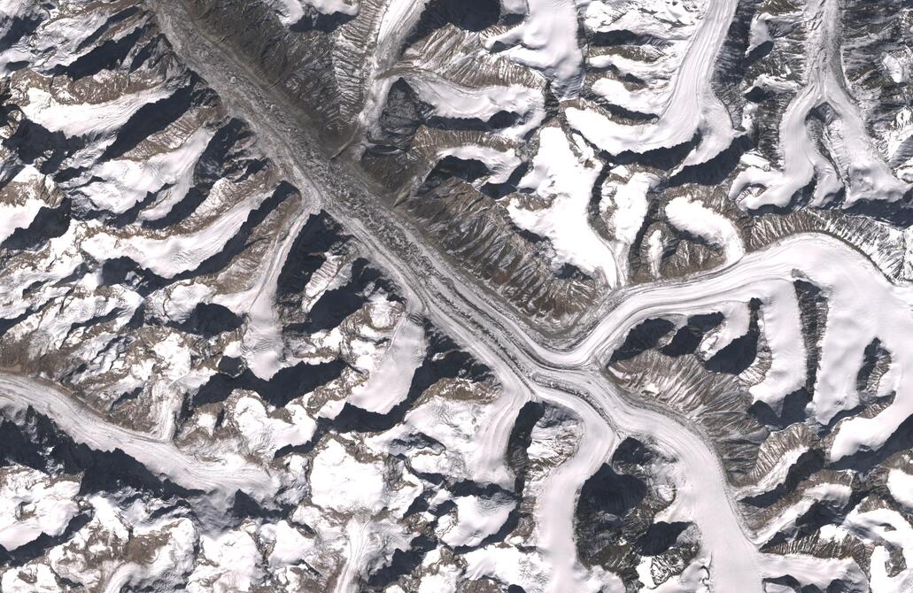 Aerial view of Bara Shigri Glacier