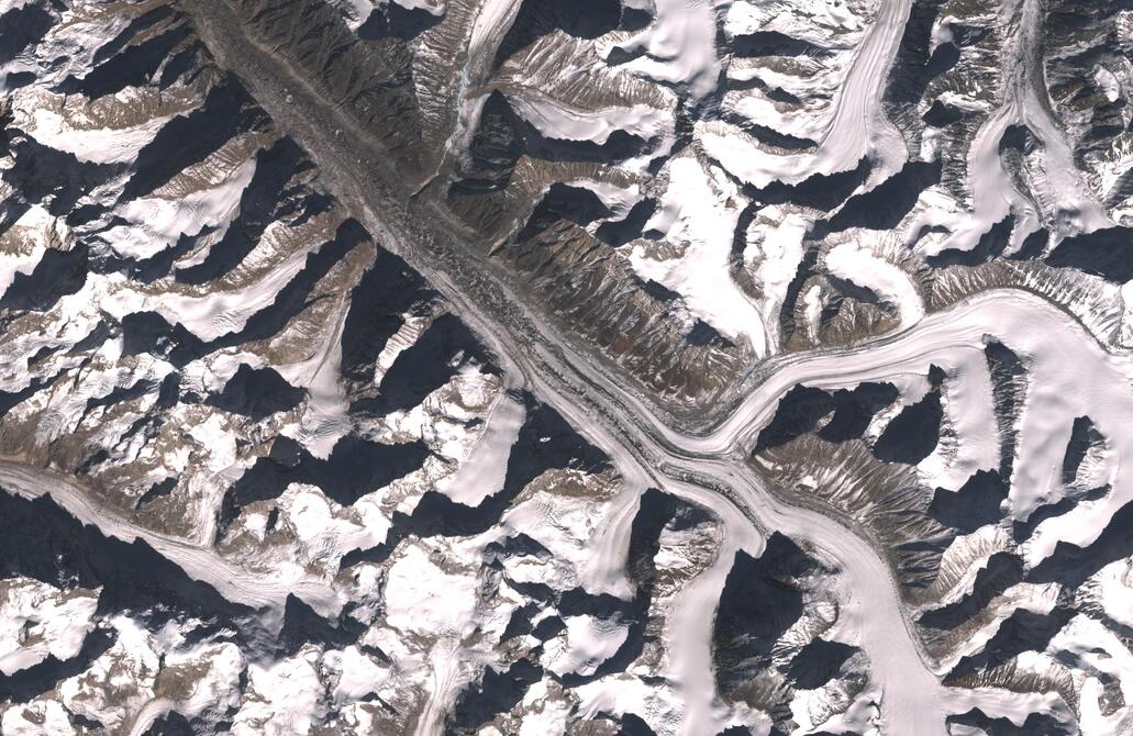 Aerial view of Bara Shigri Glacier