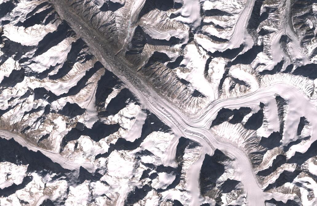 Aerial view of Bara Shigri Glacier