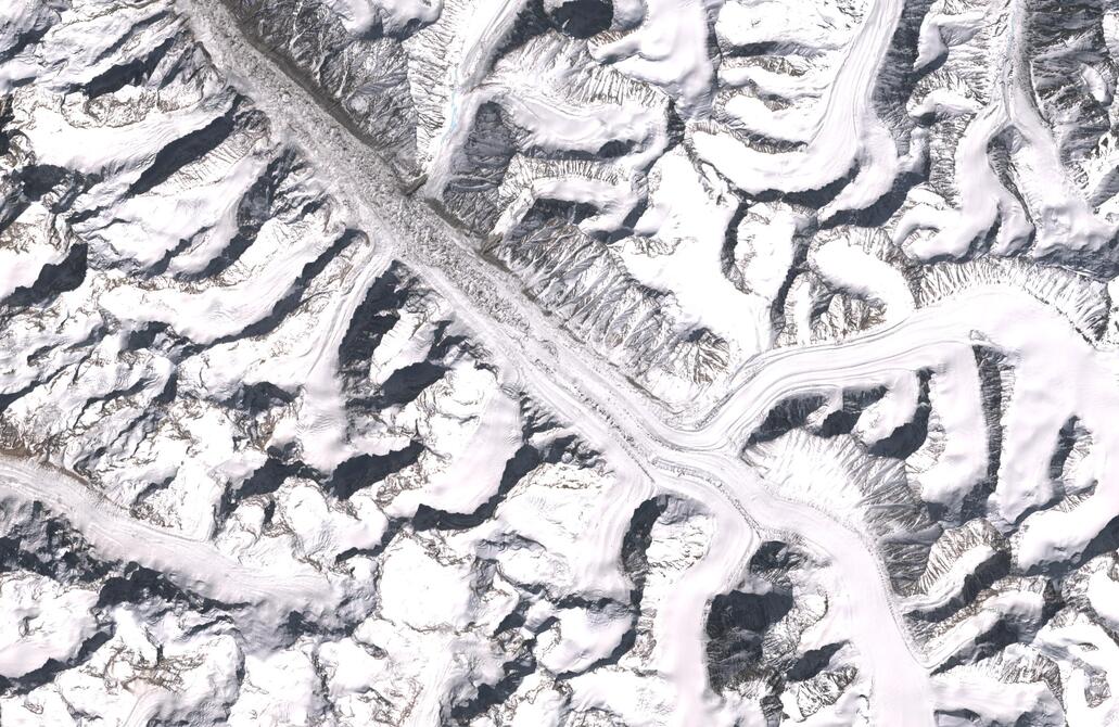 Aerial view of Bara Shigri Glacier