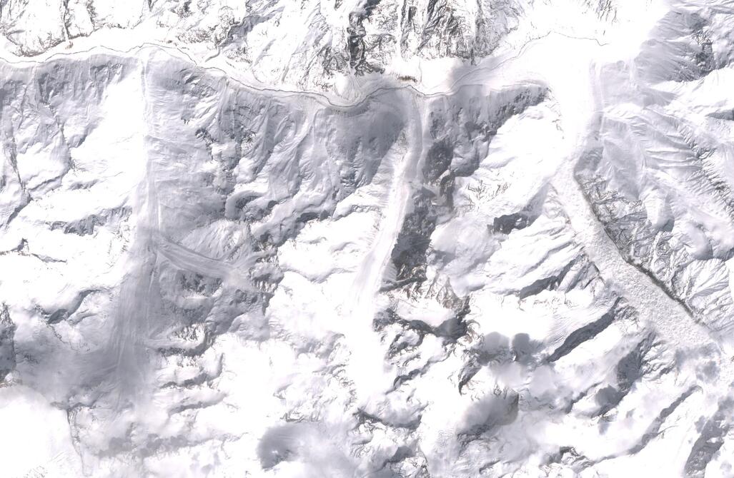 Aerial view of Chhota Shigri Glacier