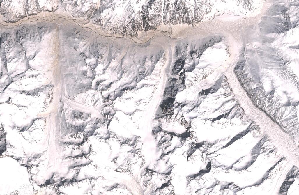 Aerial view of Chhota Shigri Glacier