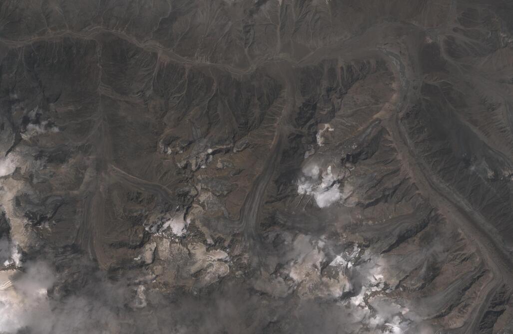 Aerial view of Chhota Shigri Glacier