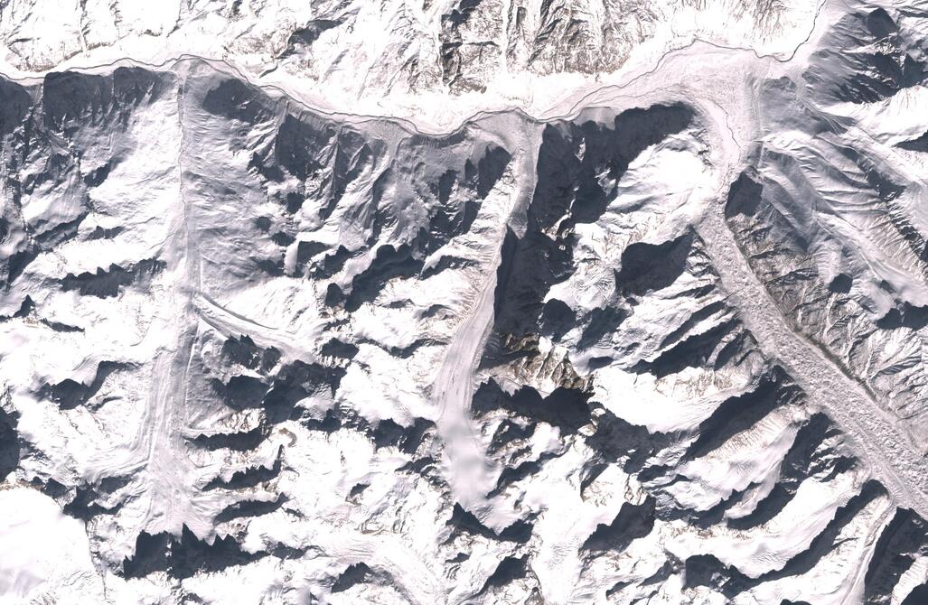 Aerial view of Chhota Shigri Glacier