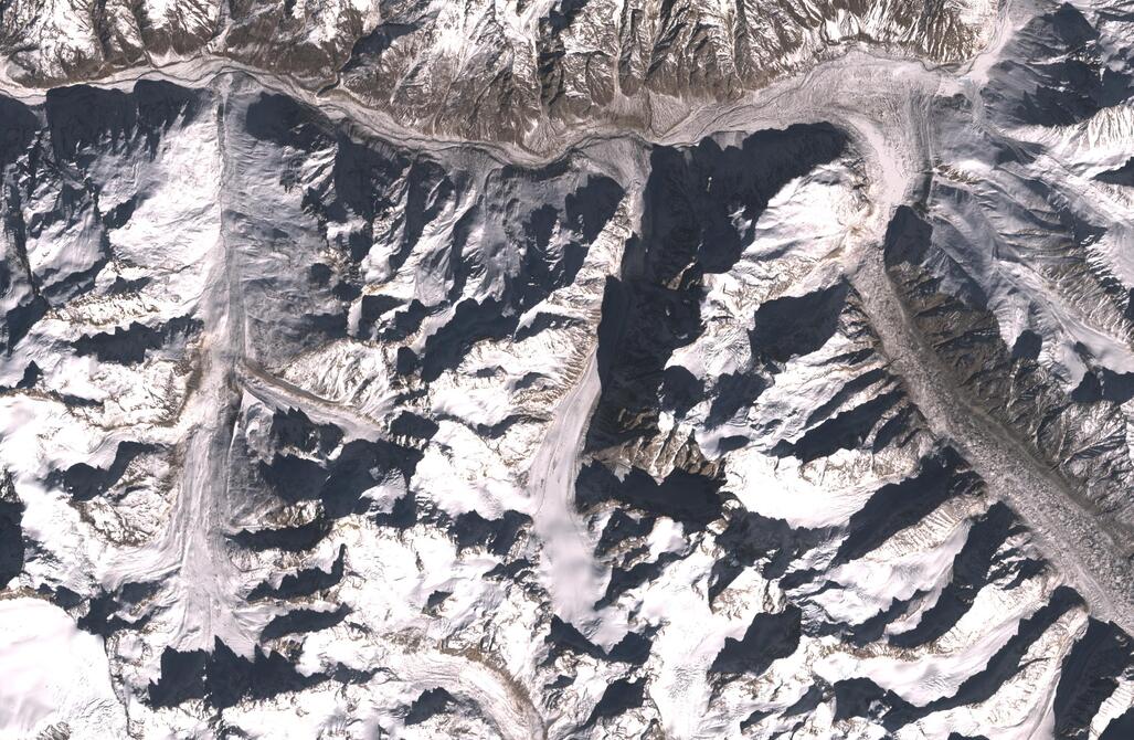 Aerial view of Chhota Shigri Glacier