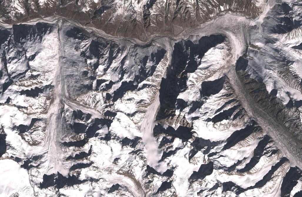 Aerial view of Chhota Shigri Glacier