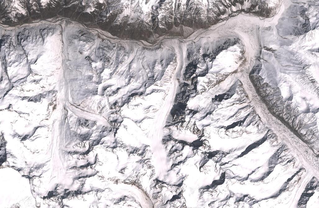 Aerial view of Chhota Shigri Glacier