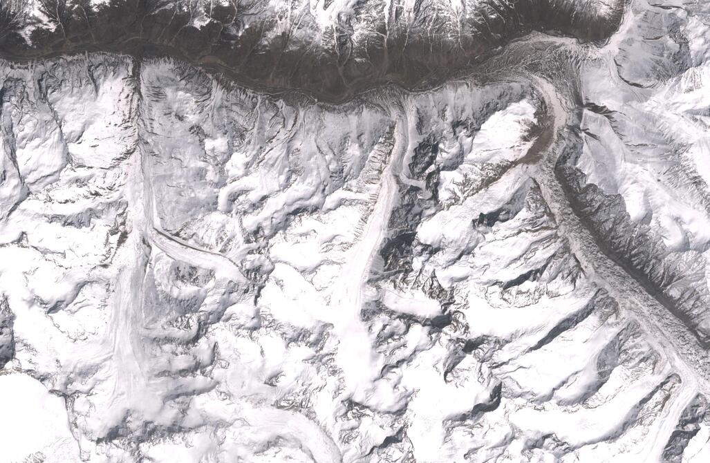 Aerial view of Chhota Shigri Glacier