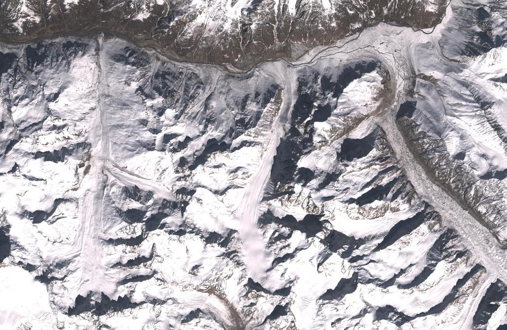 Aerial view of Chhota Shigri Glacier