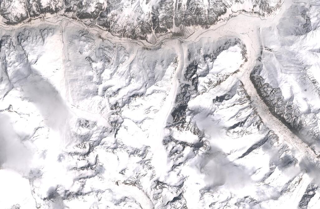 Aerial view of Chhota Shigri Glacier